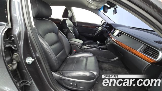 Kia K7 2017 — photo 16