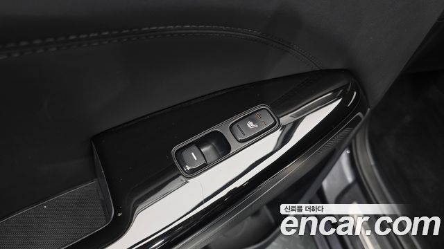 Kia K7 2017 — photo 30