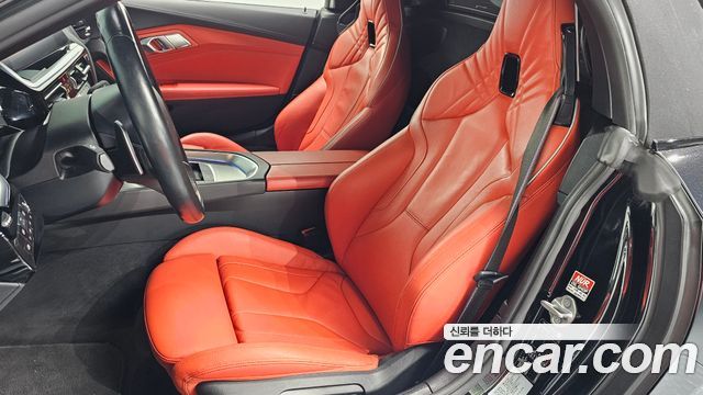 BMW Z4 2021 — photo 17
