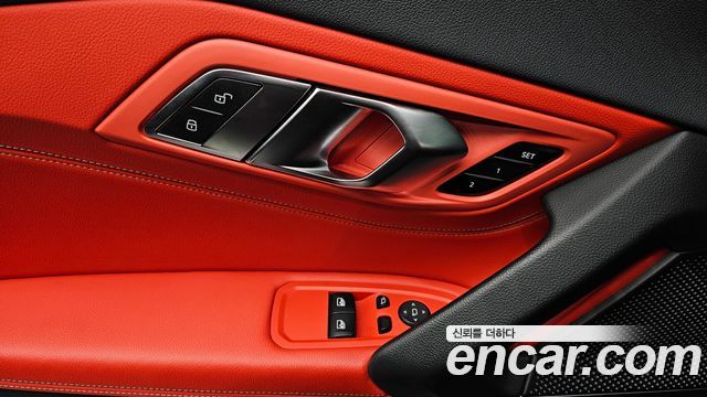 BMW Z4 2021 — photo 23