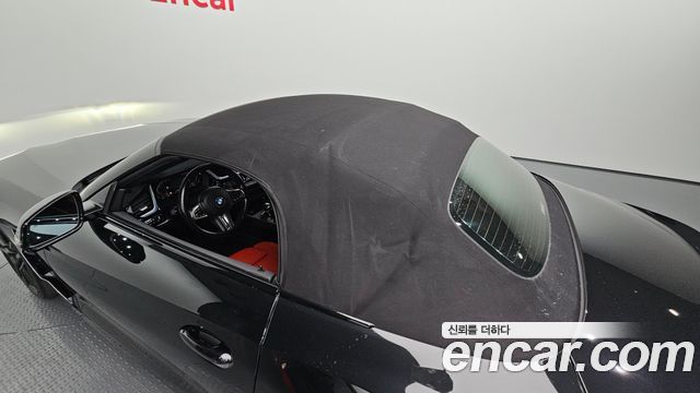 BMW Z4 2021 — photo 27