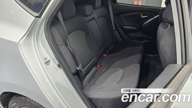 Hyundai Tucson 2011 — photo 17