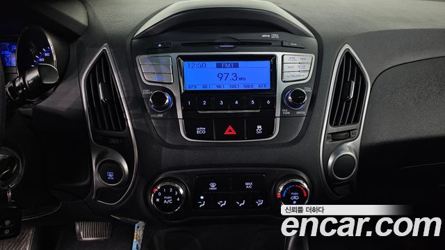 Hyundai Tucson 2011 — photo 19