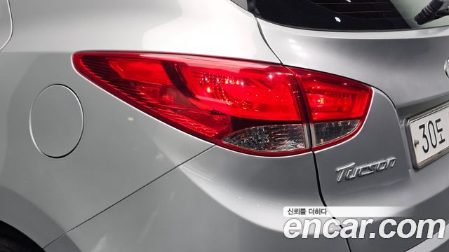 Hyundai Tucson 2011 — photo 9
