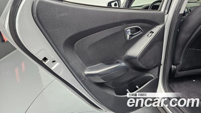 Hyundai Tucson 2011 — photo 15