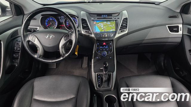 Hyundai AVANTE 2014 — photo 10