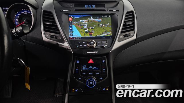 Hyundai AVANTE 2014 — photo 19