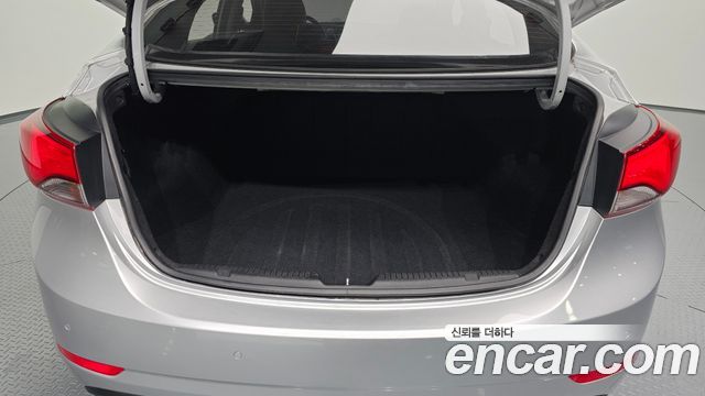 Hyundai AVANTE 2014 — photo 26