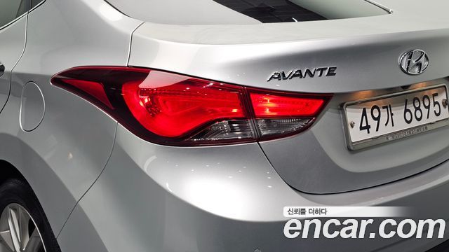 Hyundai AVANTE 2014 — photo 9