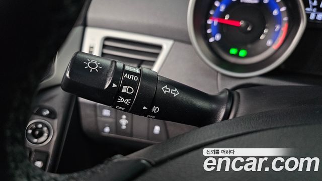Hyundai AVANTE 2014 — photo 29