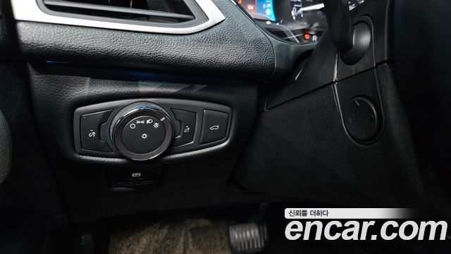 Lincoln MKZ 2019 — photo 30