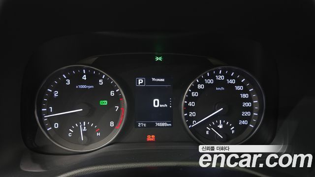 Hyundai AVANTE 2016 — photo 11