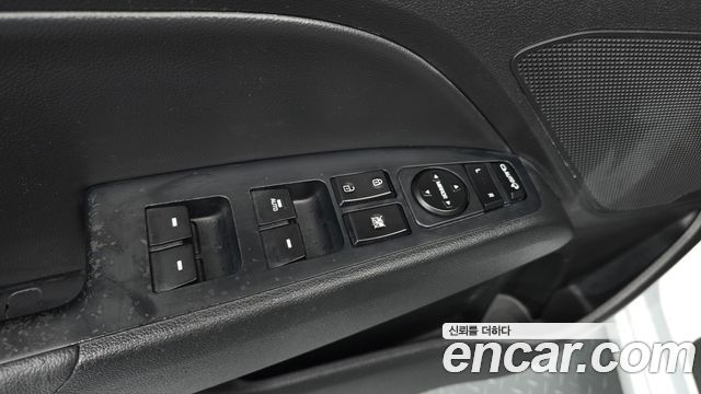 Hyundai AVANTE 2016 — photo 28