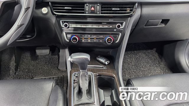 Kia K5 2016 — photo 13