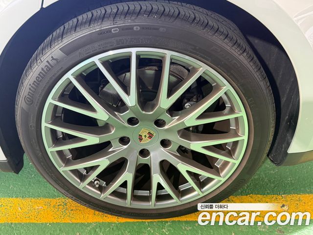 Porsche Panamera 2024 — photo 9