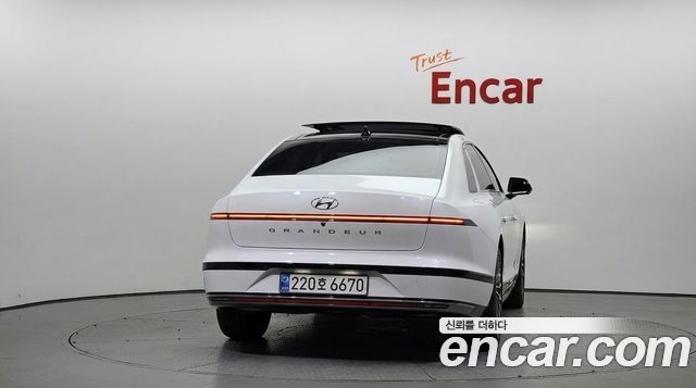 Hyundai Grandeur 2023 — photo 4