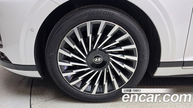 Hyundai Grandeur 2023 — photo 5