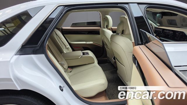 Hyundai Grandeur 2023 — photo 17