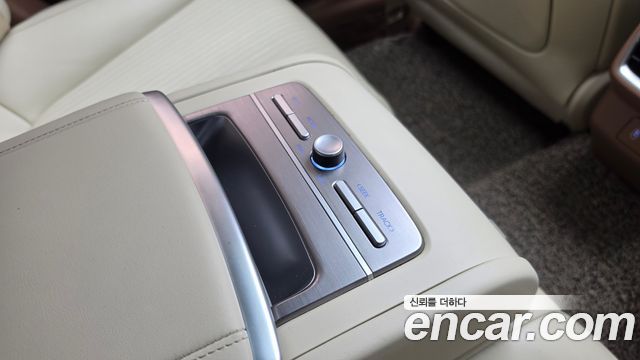 Hyundai Grandeur 2023 — photo 34