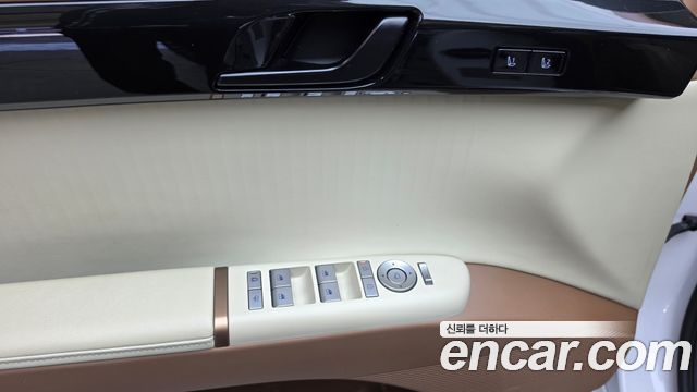 Hyundai Grandeur 2023 — photo 35