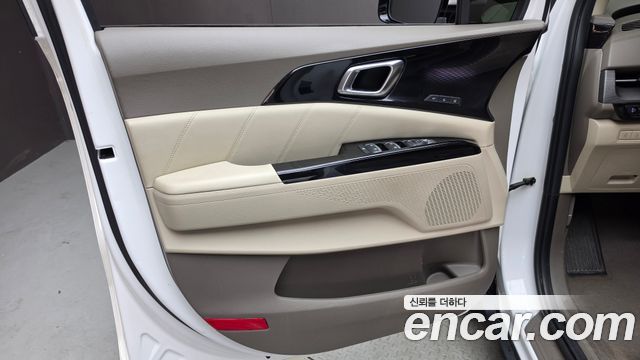 Kia Canival 2022 — photo 14