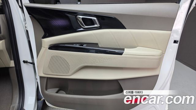 Kia Canival 2022 — photo 15