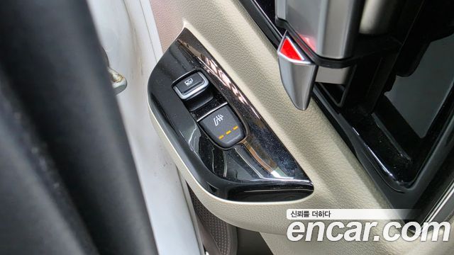 Kia Canival 2022 — photo 31