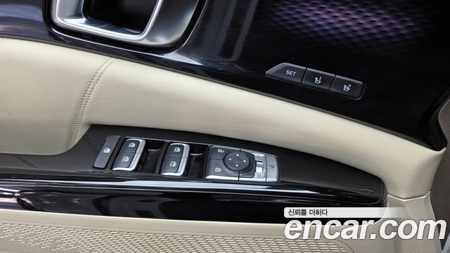 Kia Canival 2022 — photo 32