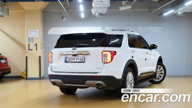 Ford Explorer 2021 — photo 2