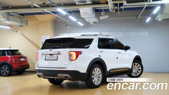 Ford Explorer 2021 — photo 4
