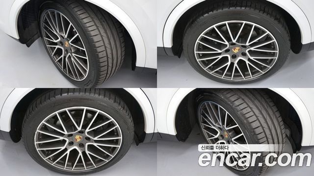 Porsche Cayenne 2023 — photo 18
