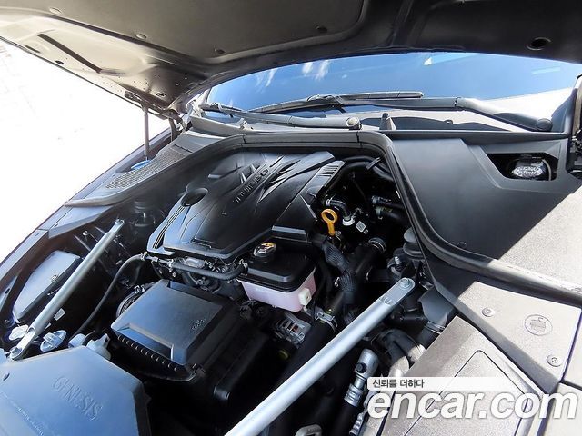 Genesis G80 2022 — photo 20