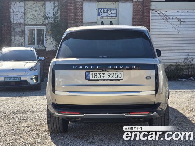 Land Rover Range Rover 2023 — photo 3