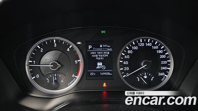 Hyundai Santafe 2019 — photo 11