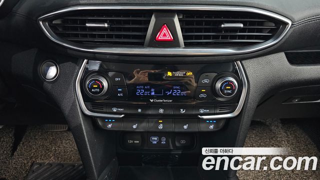 Hyundai Santafe 2019 — photo 22
