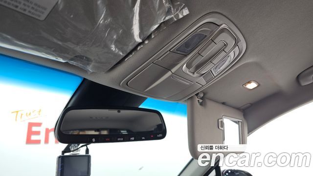 Hyundai Santafe 2019 — photo 23