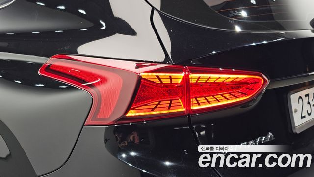 Hyundai Santafe 2019 — photo 9