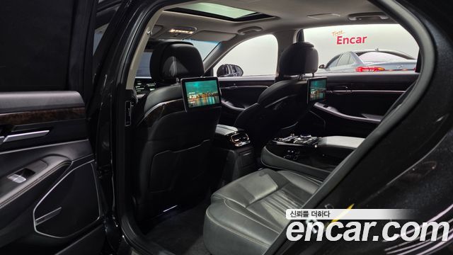 Genesis G90 2019 — photo 17