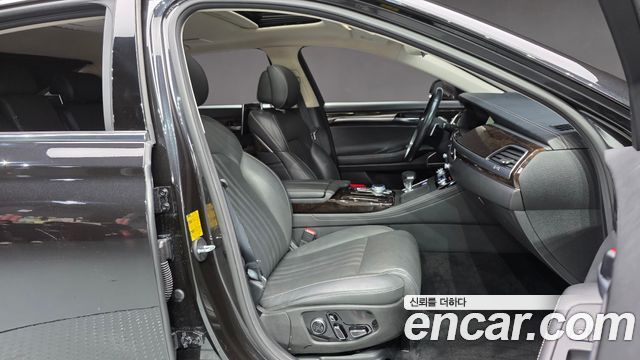 Genesis G90 2019 — photo 16