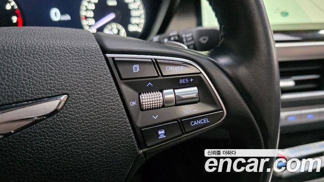 Genesis G90 2019 — photo 27
