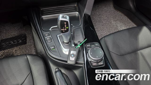 BMW 3-Series 2016 — photo 9