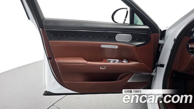 Genesis G90 2023 — photo 14