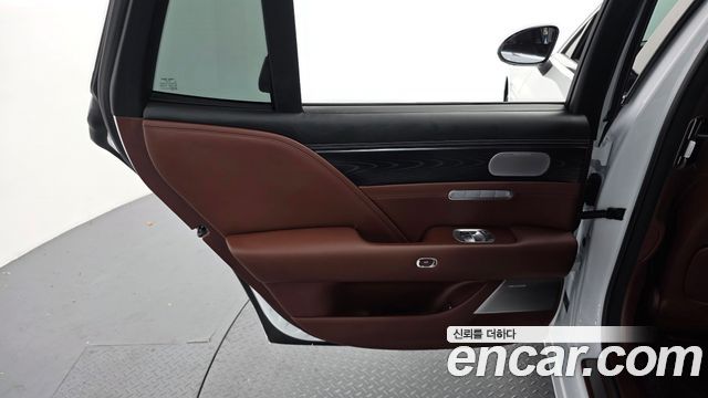 Genesis G90 2023 — photo 15