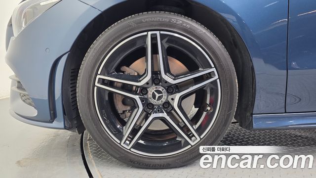 Mercedes-Benz CLA-Class 2022 — photo 5
