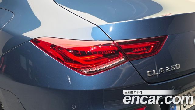 Mercedes-Benz CLA-Class 2022 — photo 9