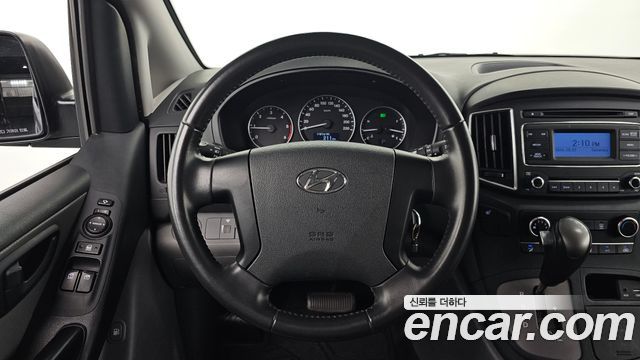 Hyundai Starex 2019 — photo 19