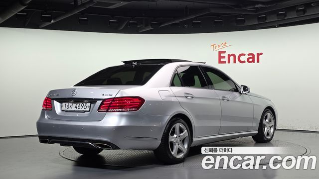 Mercedes-Benz E-Class 2014 — photo 2