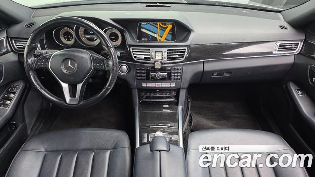 Mercedes-Benz E-Class 2014 — photo 7