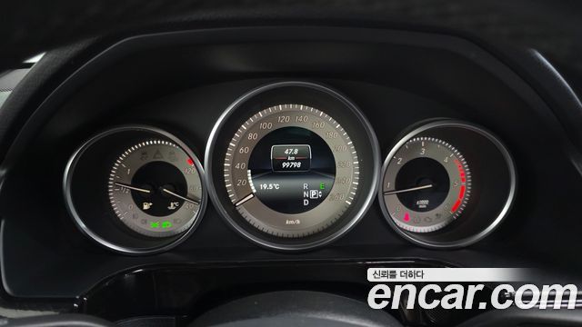 Mercedes-Benz E-Class 2014 — photo 8