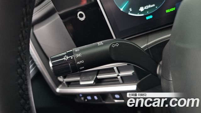 Hyundai Santafe 2025 — photo 29